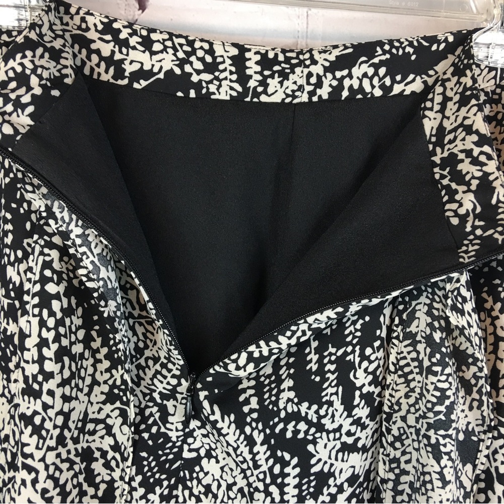Who what wear black print kneelength skirt lined size 8 - Picture 8 of 8